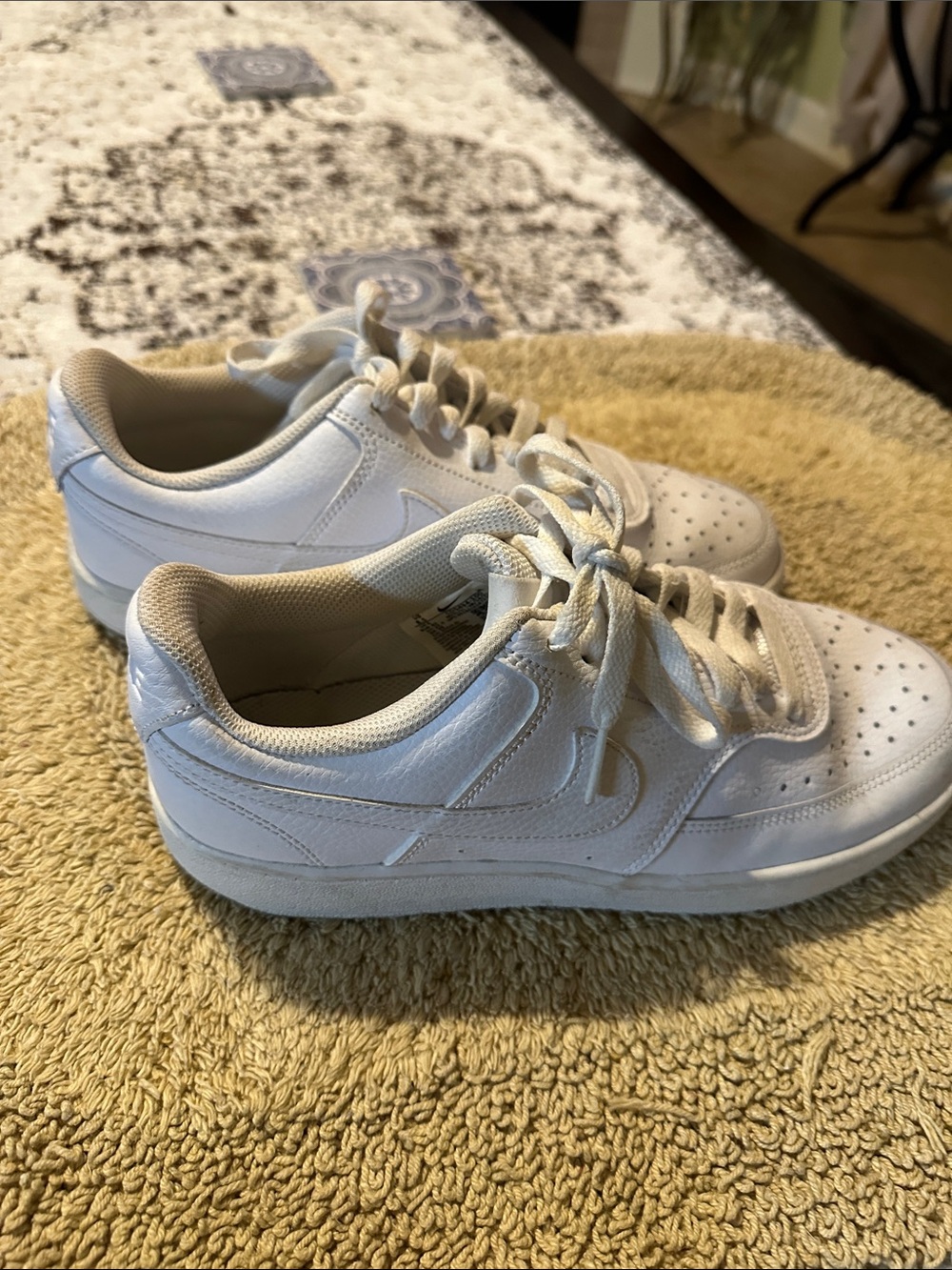 Nike Men's White Low Top Sneakers